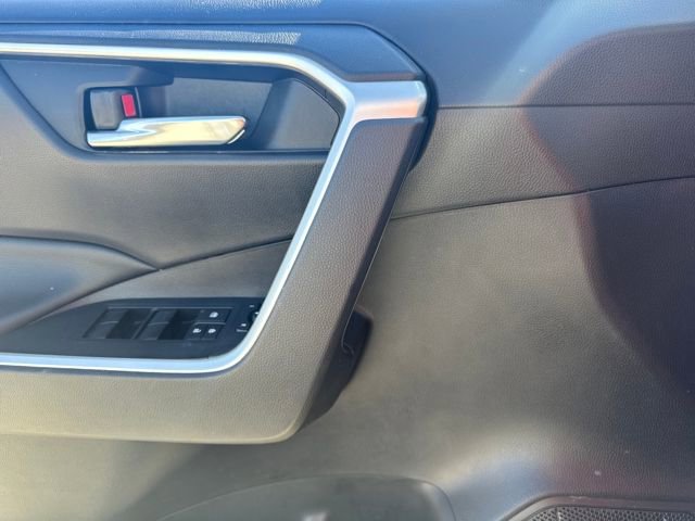 Used 2021 Toyota RAV4 XLE image 24