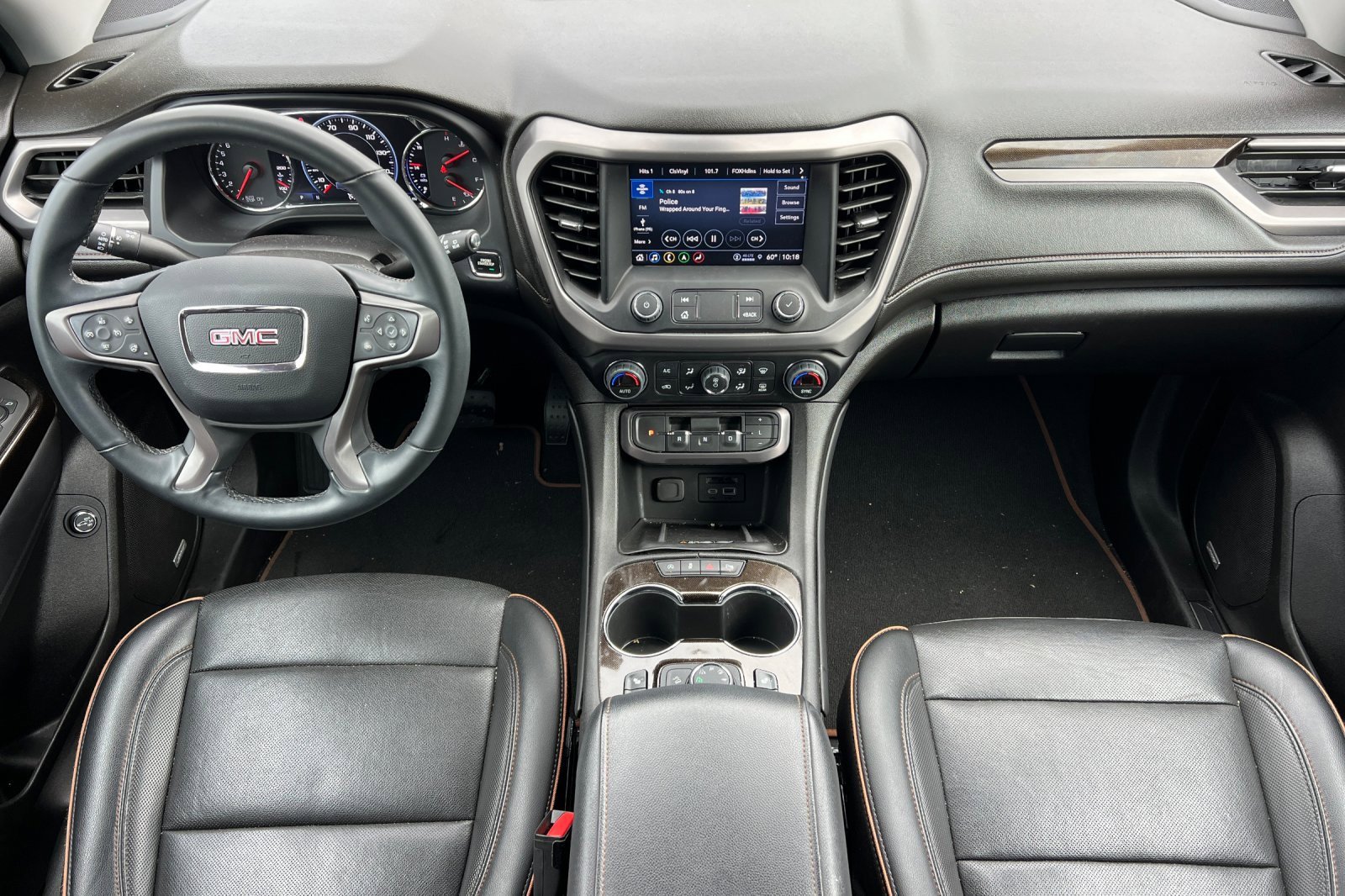 Used 2023 GMC Acadia AT4 w/ Technology Package image 15