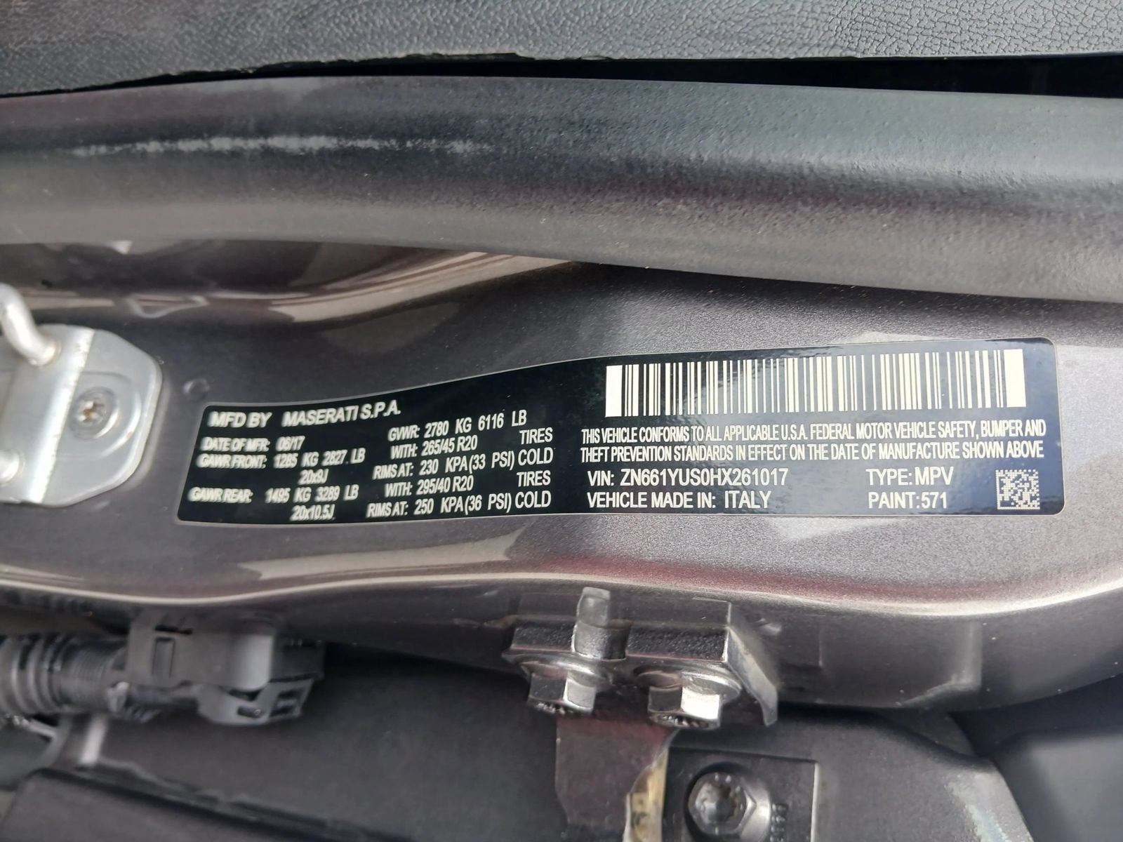 Used 2017 Maserati Levante S AWD/4WD image 8