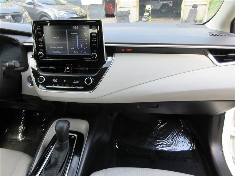 Used 2021 Toyota Corolla LE FWD image 23