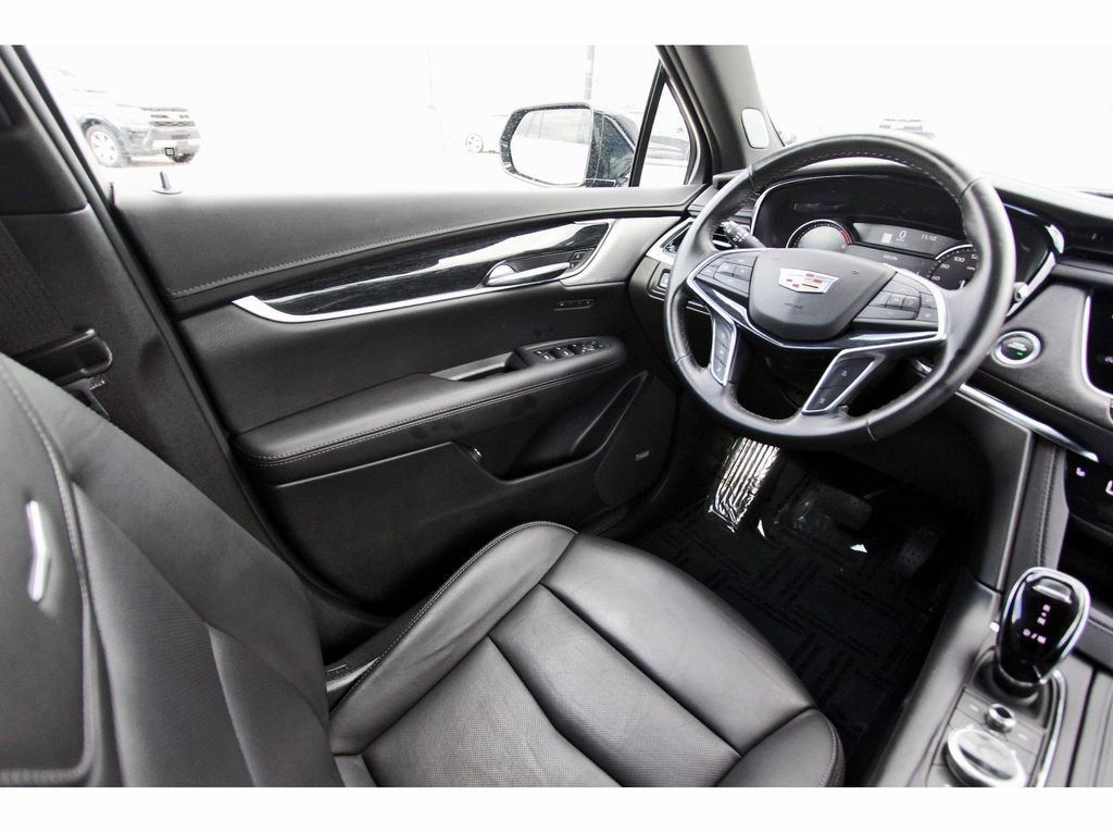 Used 2023 Cadillac XT5 Premium Luxury image 8