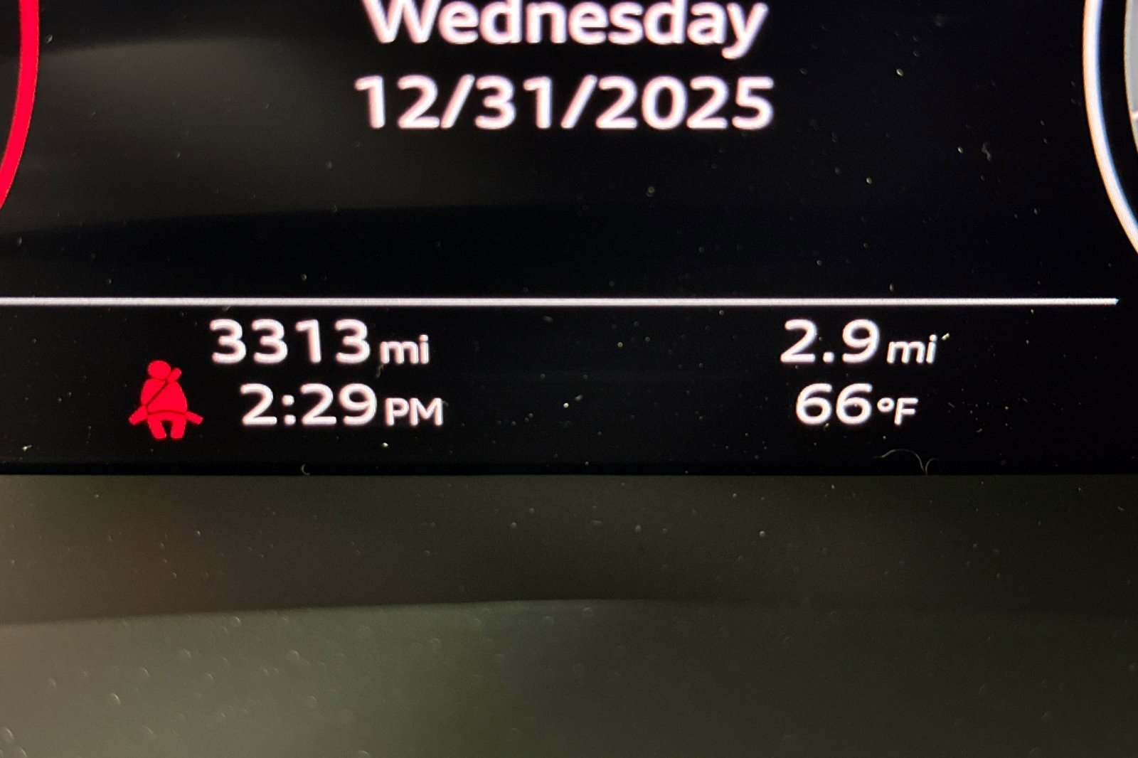 Used 2025 Audi Q8 Premium w/ Black Optic Package image 23