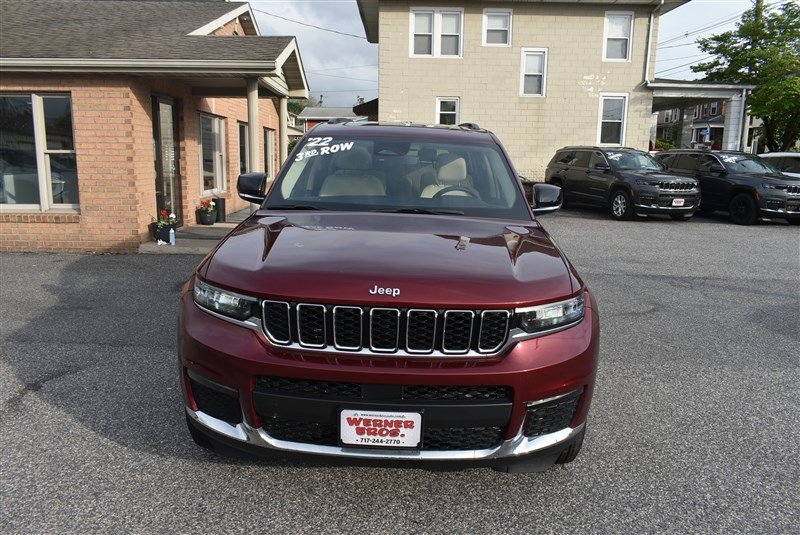 Used 2022 Jeep Grand Cherokee L Limited AWD/4WD image 11