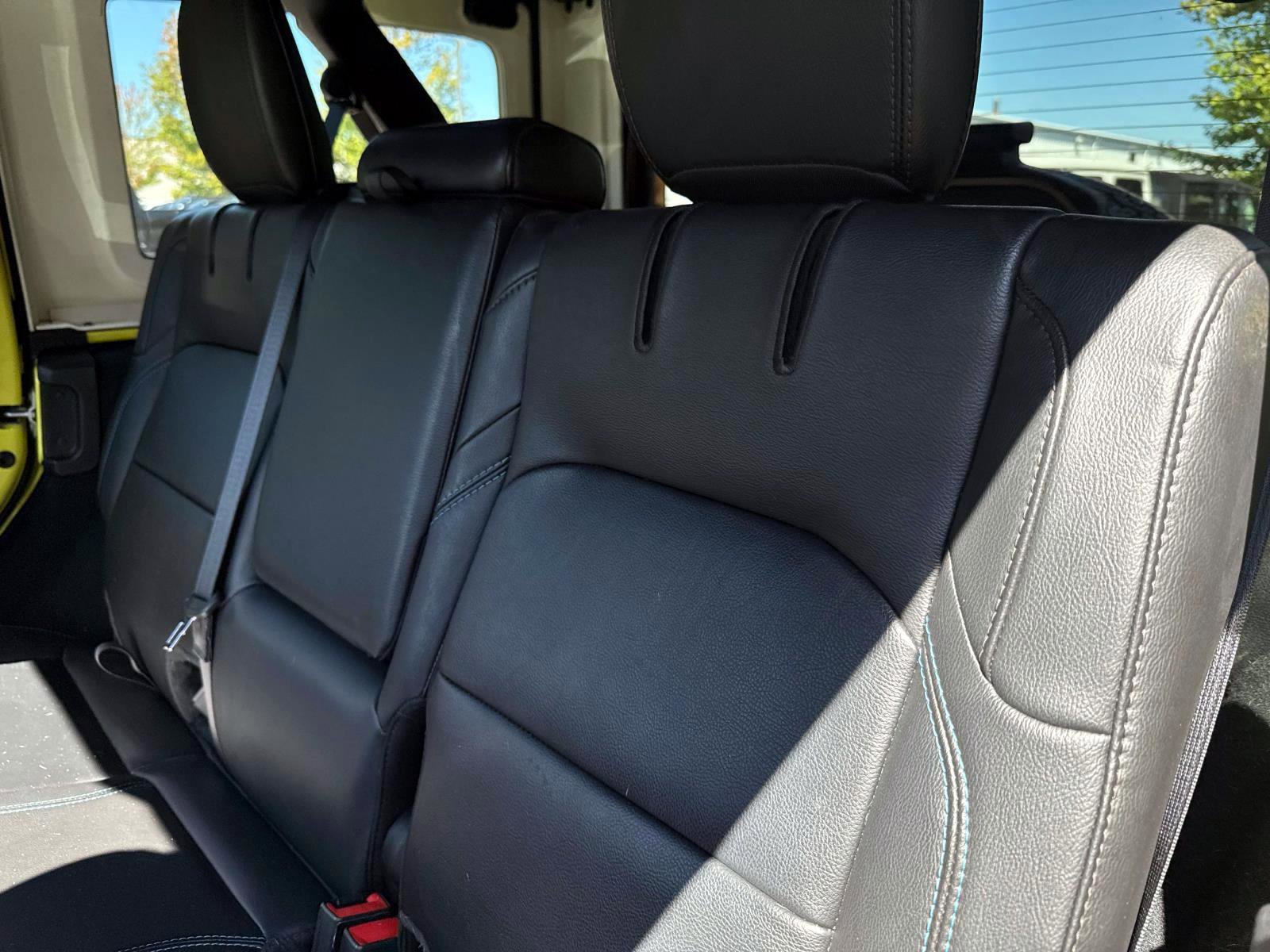 Used 2022 Jeep Wrangler Unlimited Rubicon 4xe w/ Safety Group image 8