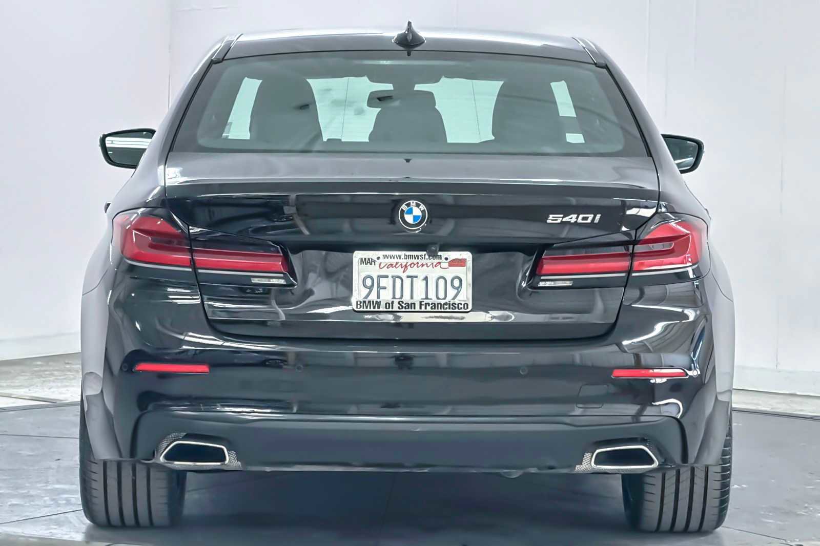 Used 2023 BMW 540i w/ Convenience Package image 7