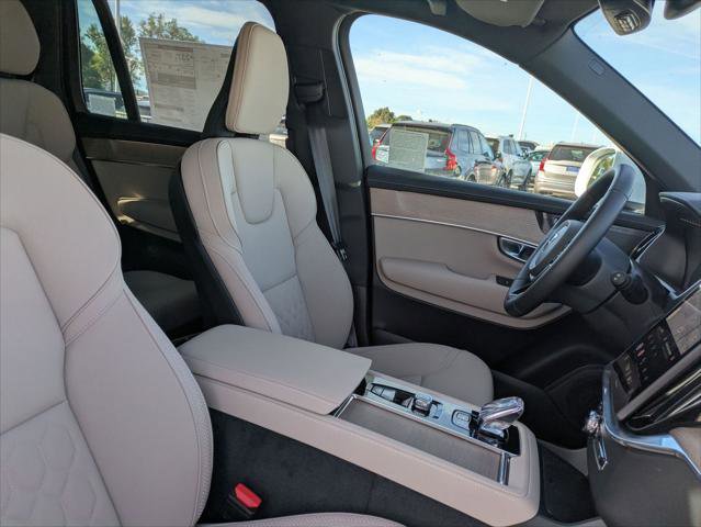 New 2026 Volvo XC90 B6 Plus w/ Protection Package Premier image 14