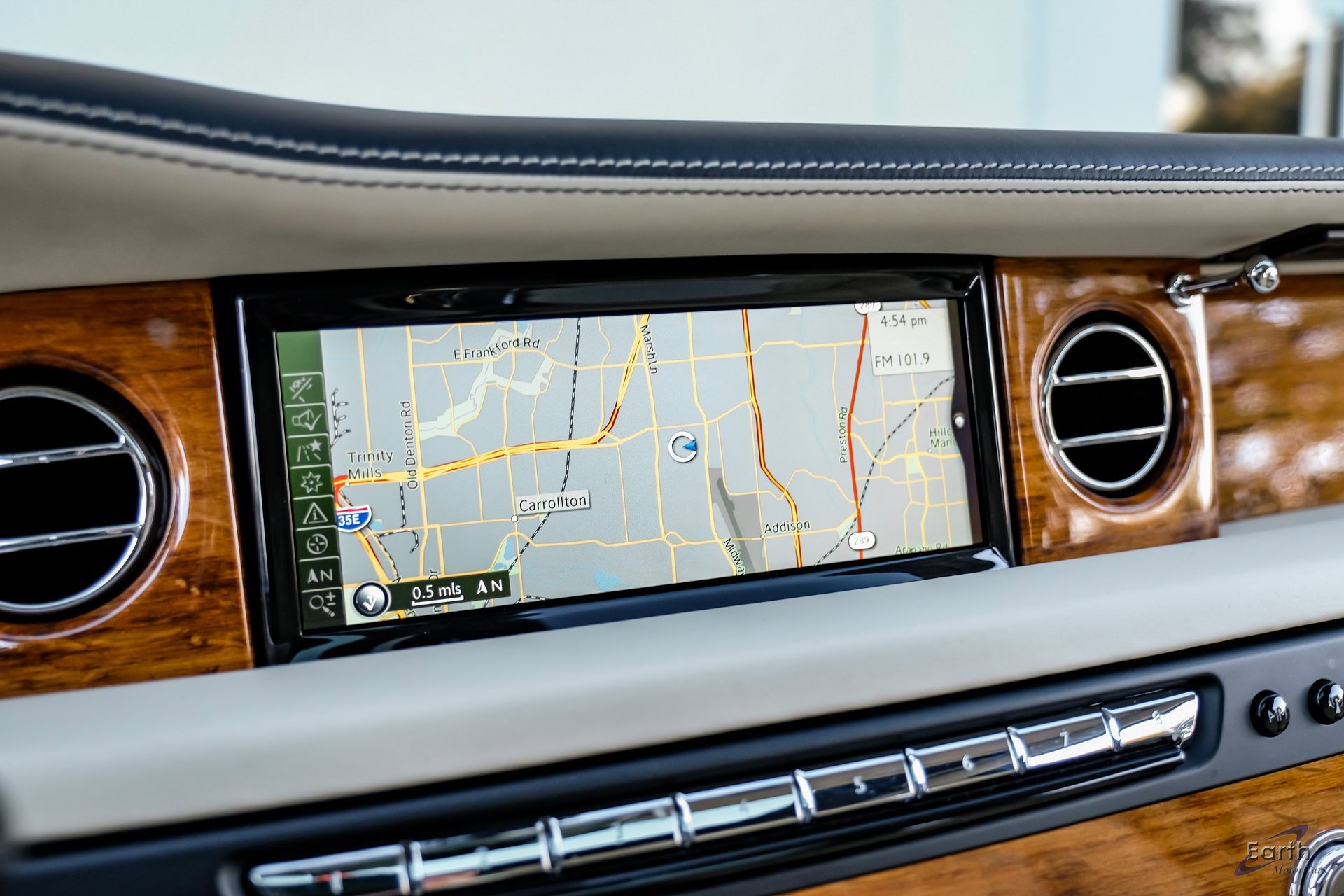 Used 2014 Rolls-Royce Phantom Sedan image 68