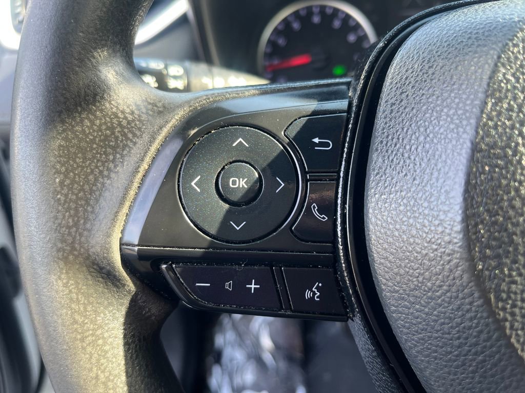 Used 2020 Toyota RAV4 XLE w/ Carpet Mat Package AWD/4WD image 29