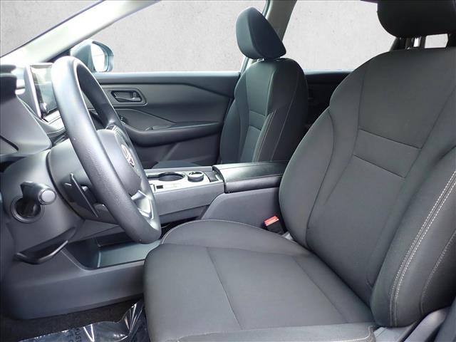 Used 2024 Nissan Rogue S AWD/4WD image 11
