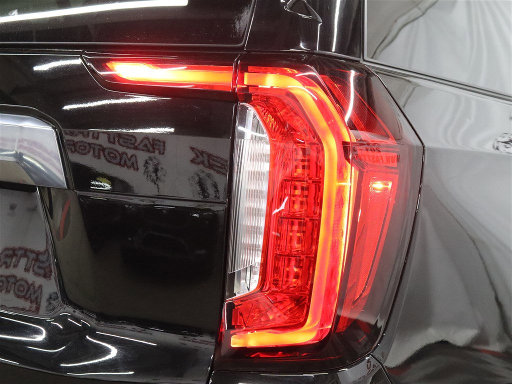 Used 2022 GMC Yukon AT4 image 11