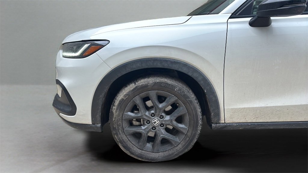 Used 2023 Honda HR-V Sport image 9