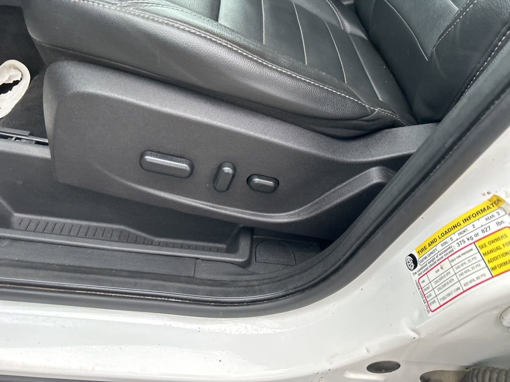 Used 2014 Ford Escape Titanium w/ Equipment Group 401A image 21