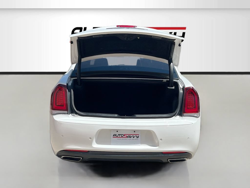 Used 2023 Chrysler 300 S RWD image 28