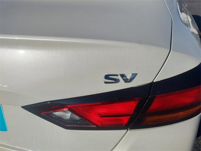 Used 2022 Nissan Altima 2.5 SV w/ SV Premium Package image 9