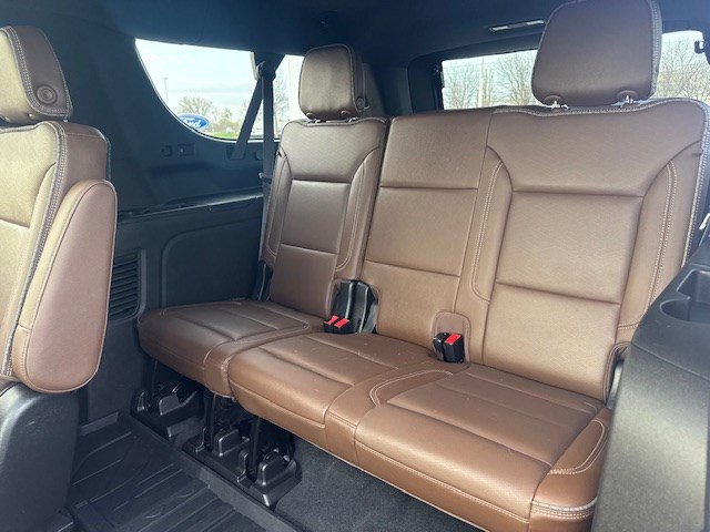 Used 2021 Chevrolet Suburban High Country AWD/4WD image 36