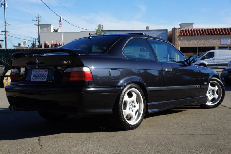 Used 1995 BMW M3 Coupe image 32