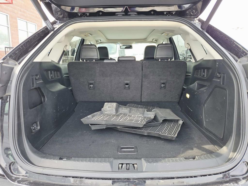 Used 2022 Ford Edge Titanium image 14