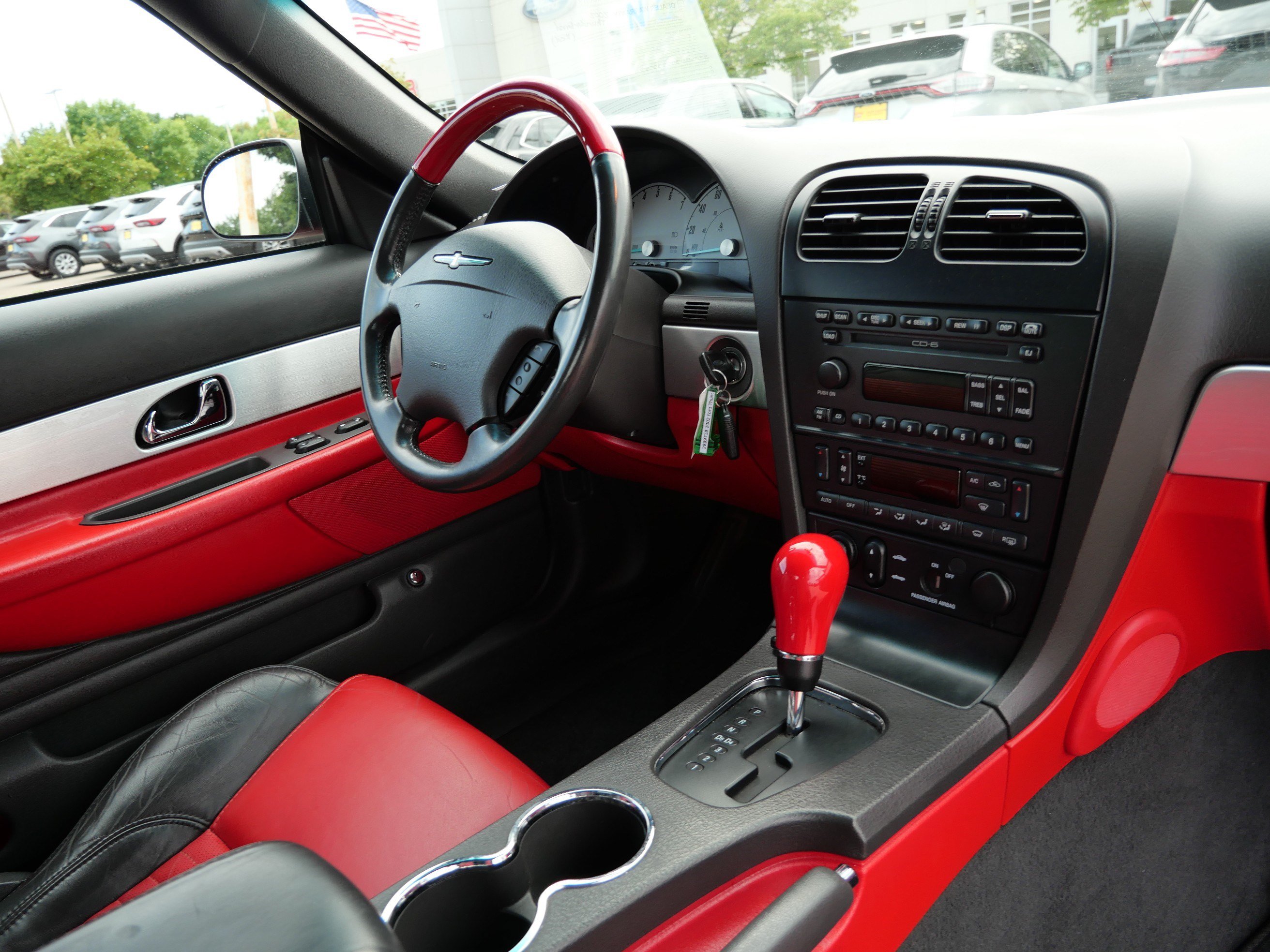 Used 2002 Ford Thunderbird RWD image 9