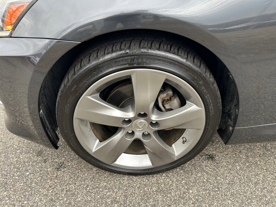 Used 2011 Lexus IS 250C w/ Luxury Pkg image 31