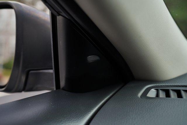 Used 2020 Nissan Rogue SL FWD image 35