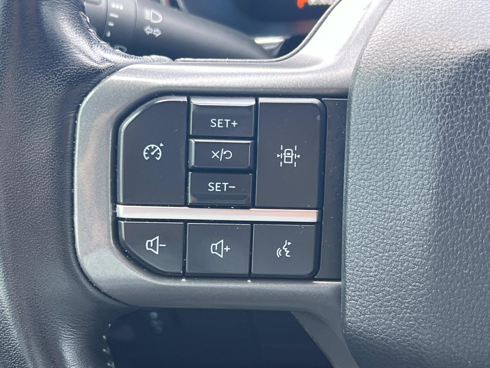 Used 2021 Ford F150 Lariat image 9