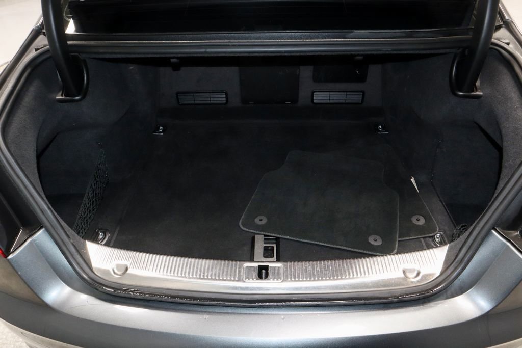 Used 2013 Audi S8 4.0T w/ Driver Assistance Pkg image 14