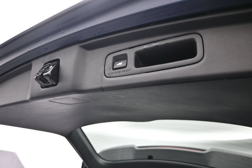Used 2023 Honda CR-V EX-L image 16