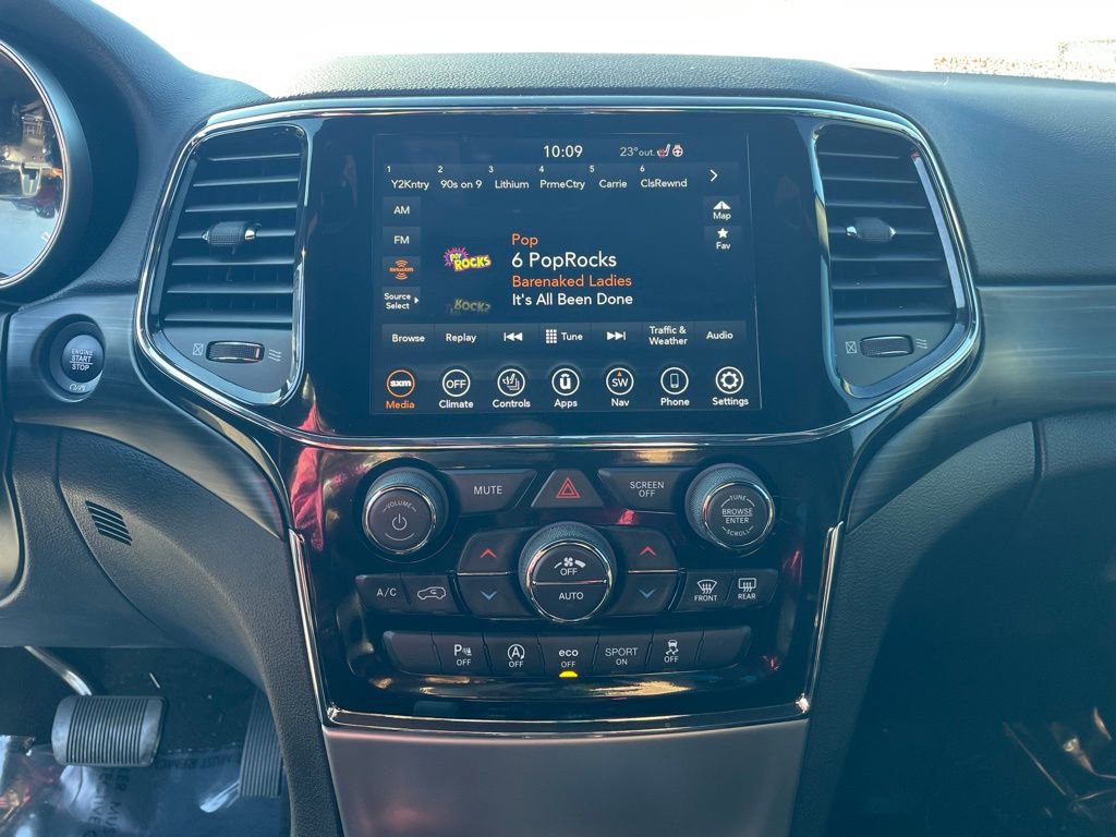 Used 2022 Jeep Grand Cherokee Laredo X image 26