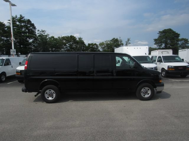 Used 2025 GMC Savana 3500 Extended w/ Driver Convenience Package RWD image 6
