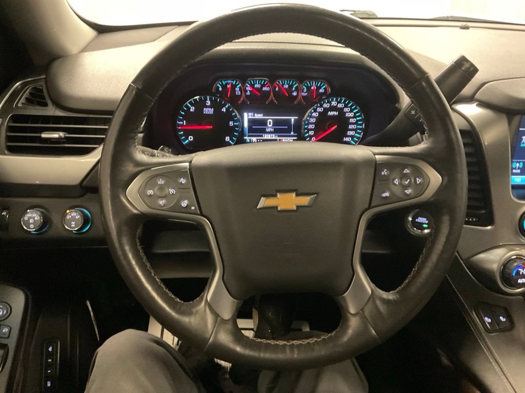 Used 2016 Chevrolet Suburban LT w/ LT Signature Package AWD/4WD image 4