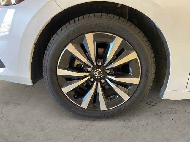 Used 2023 Honda Civic EX-L image 15