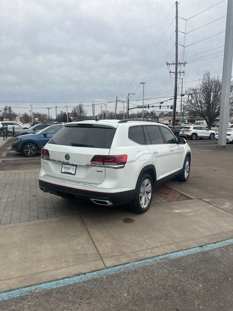 Used 2023 Volkswagen Atlas SE w/ Panoramic Sunroof Package image 11