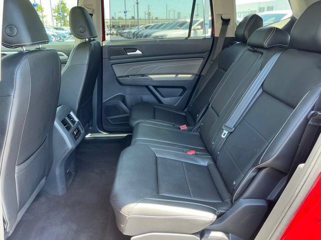Certified 2023 Volkswagen Atlas SEL R-Line AWD/4WD image 17