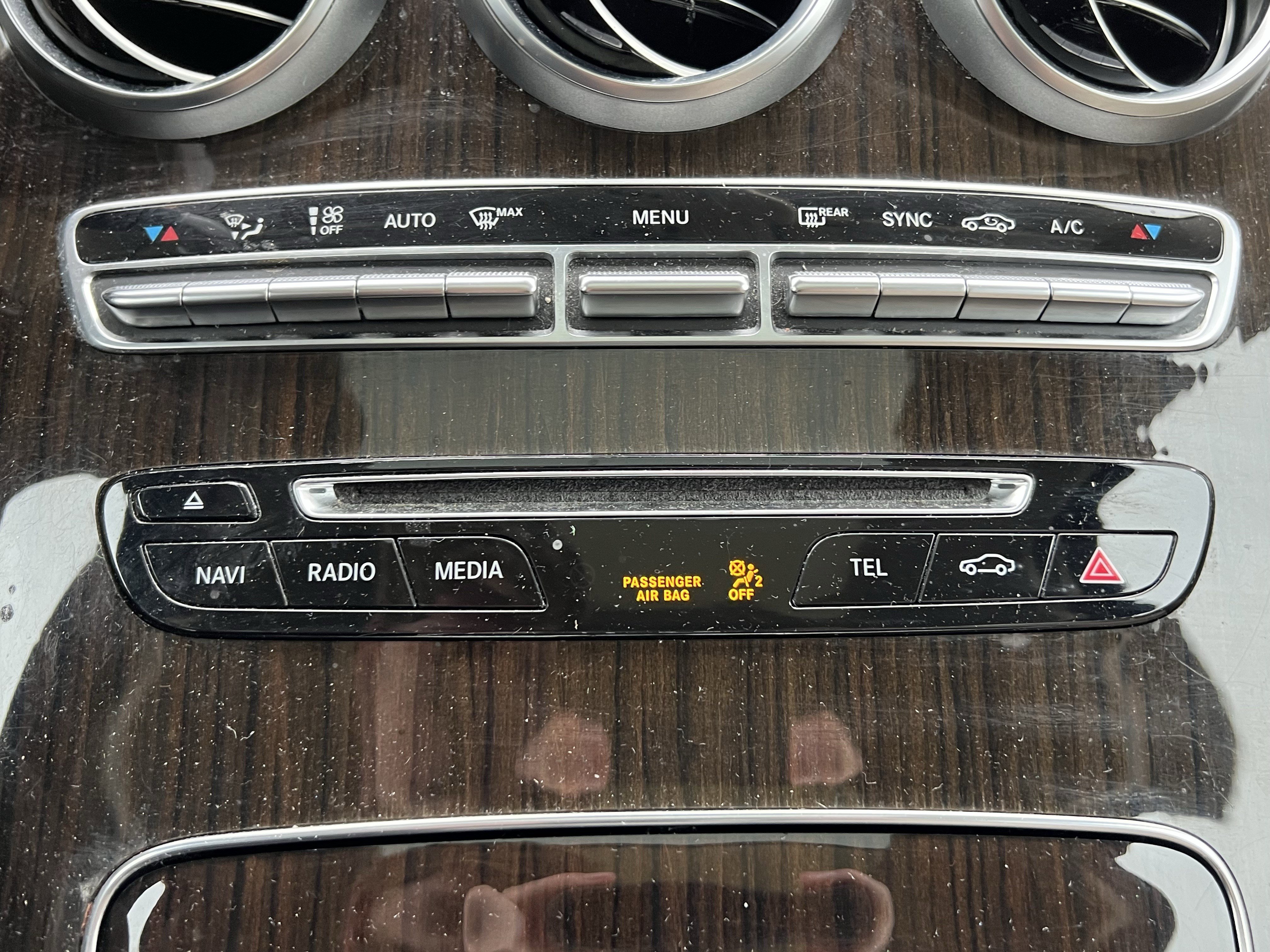 Certified 2018 Mercedes-Benz GLC 300 4MATIC image 30