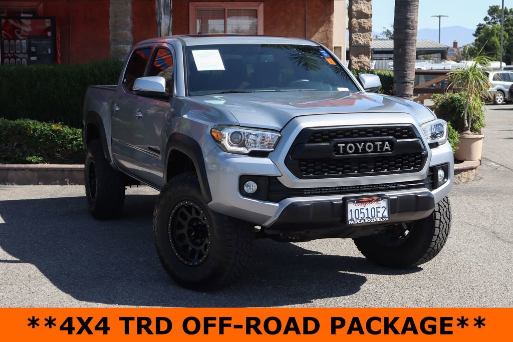 Used 2017 Toyota Tacoma TRD Off-Road RWD image 2