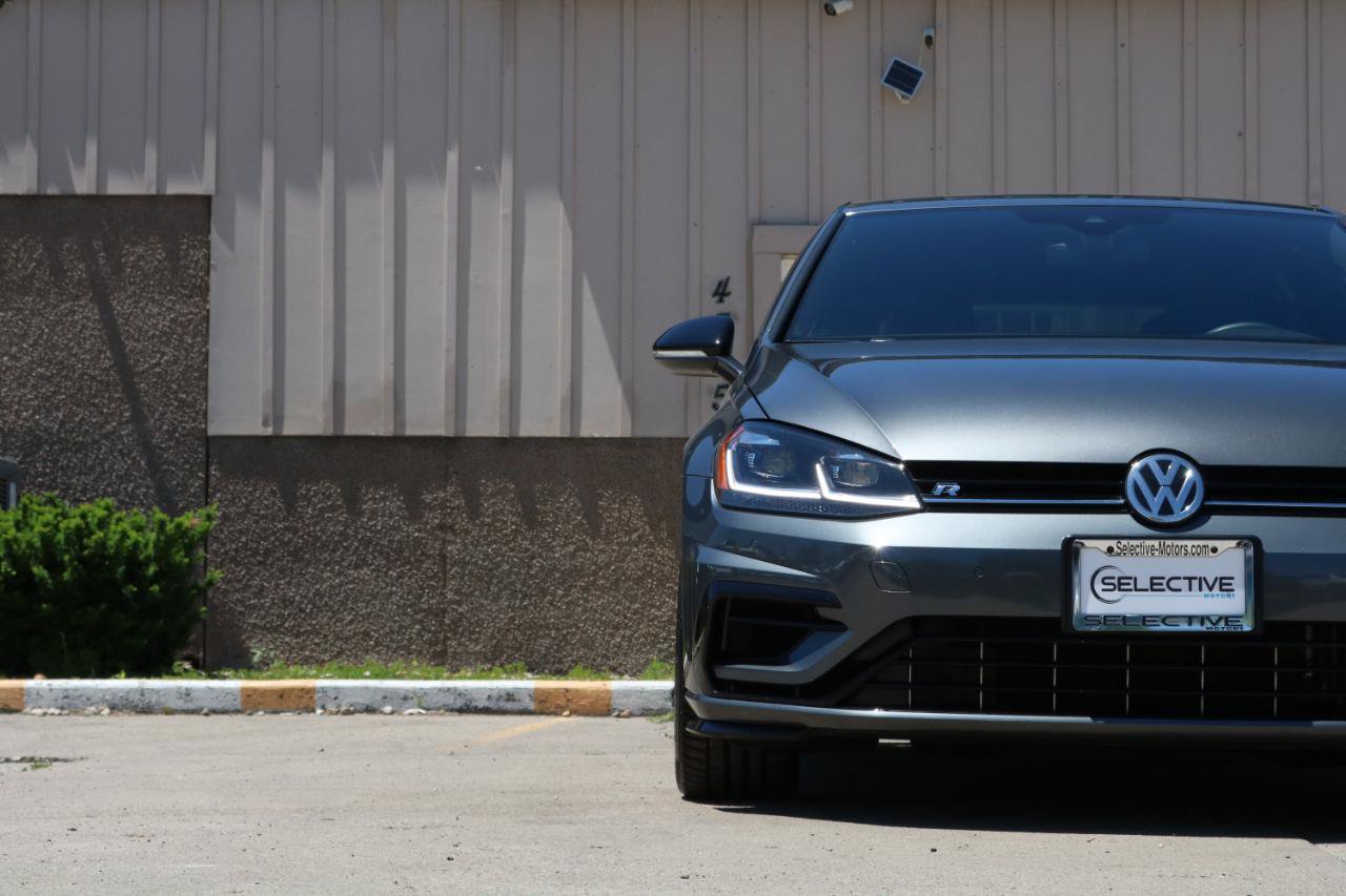 Used 2019 Volkswagen Golf 4-Door AWD/4WD image 3
