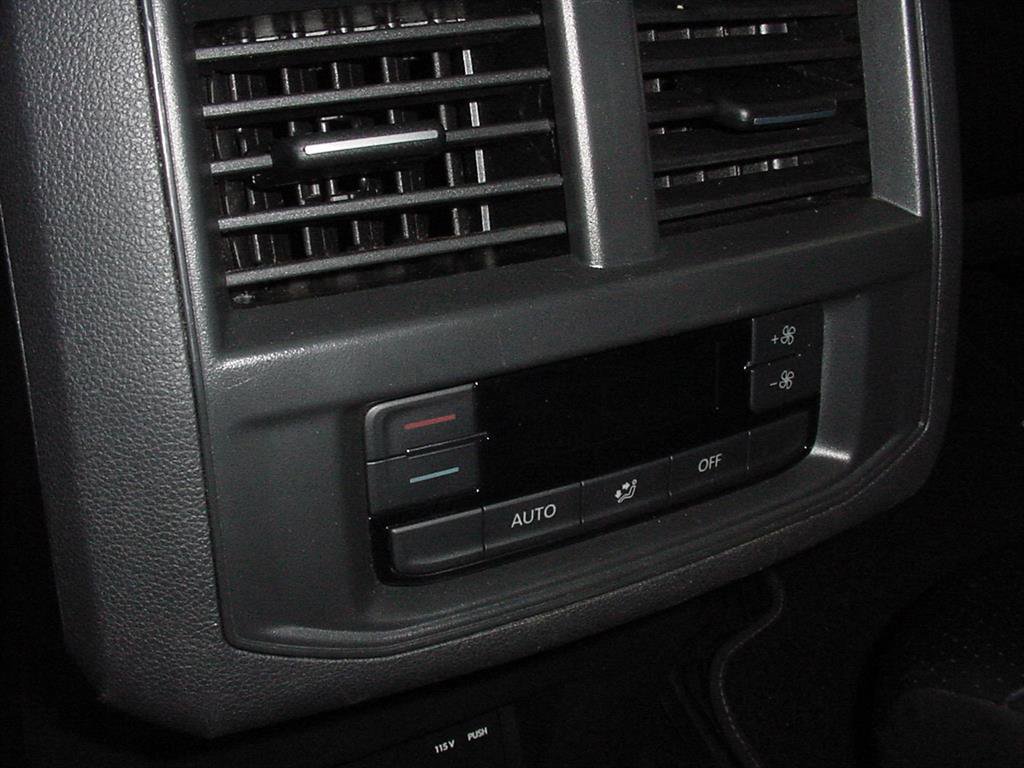 Used 2021 Volkswagen Atlas SEL R-Line image 38