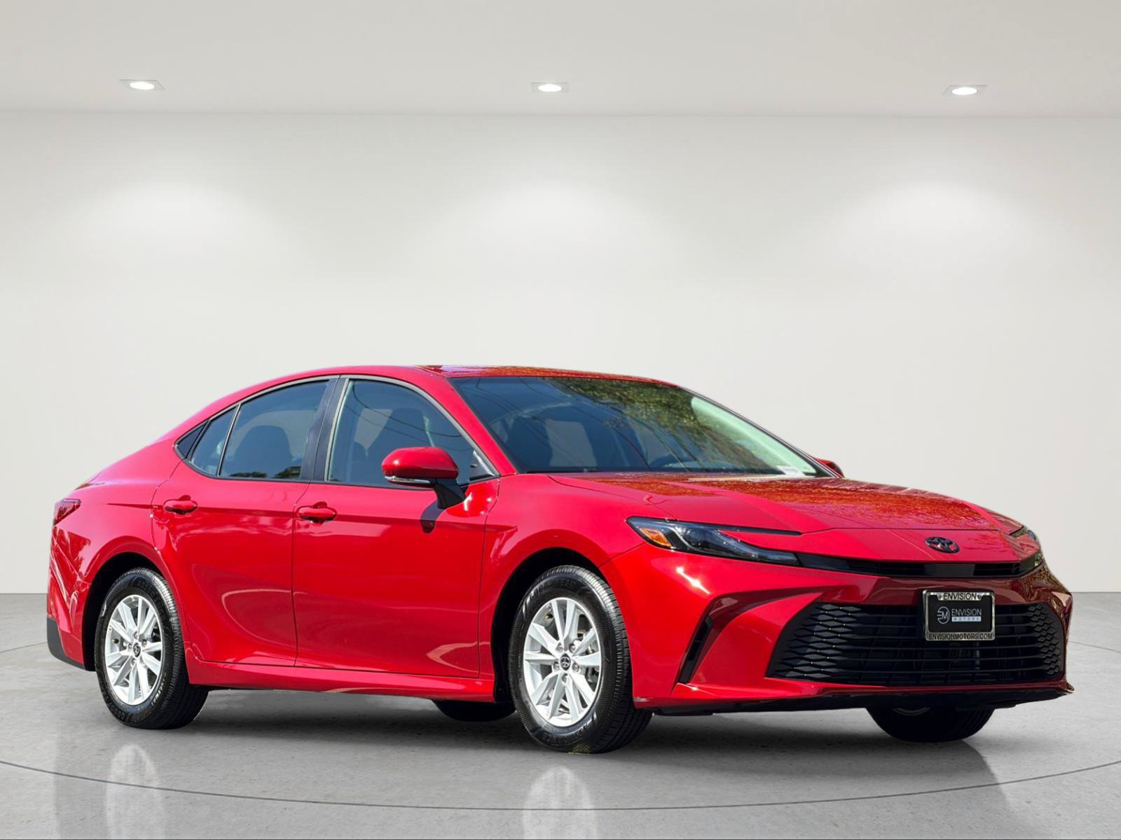 Used 2026 Toyota Camry LE FWD image 7