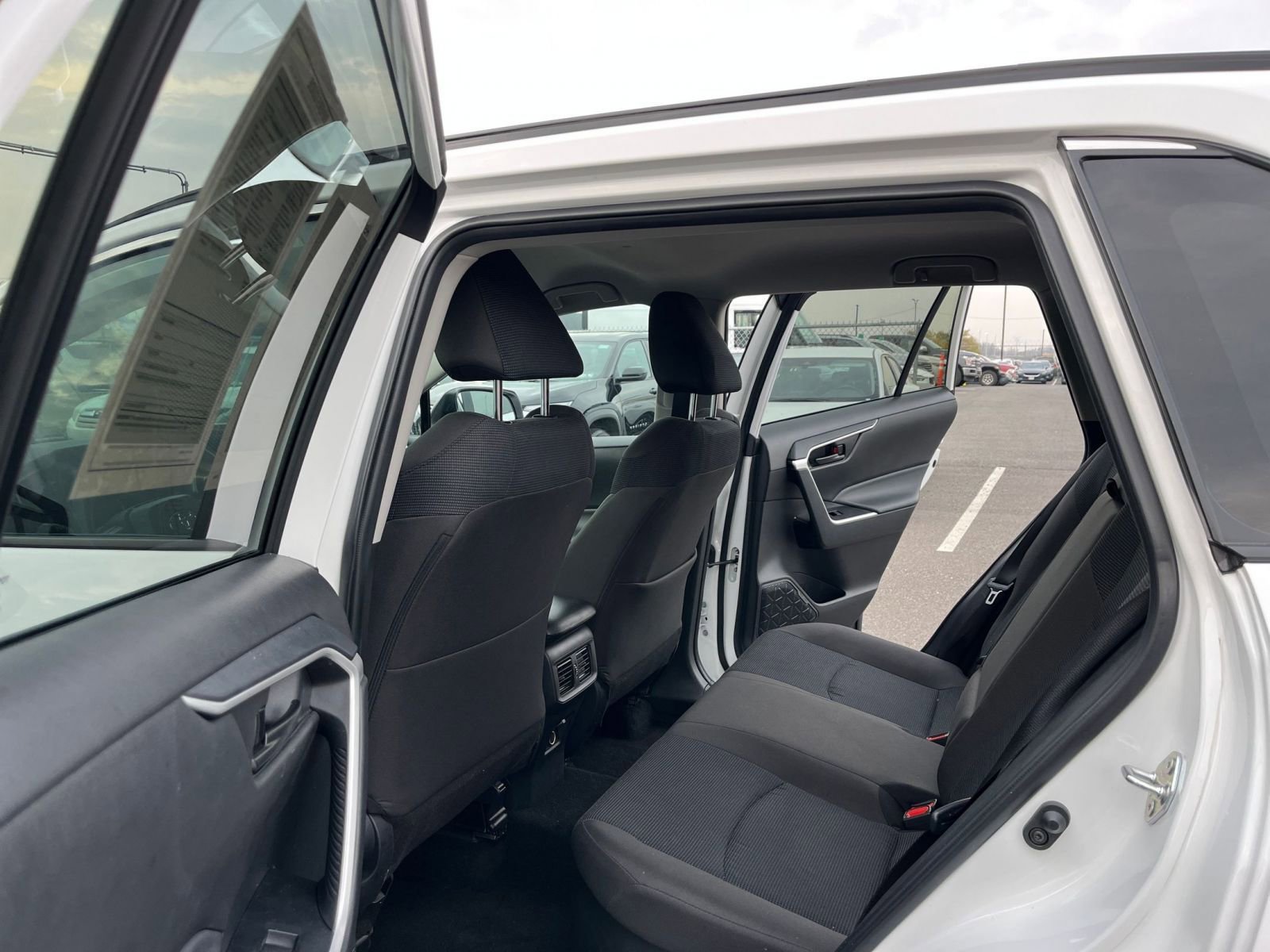 Used 2025 Toyota RAV4 LE image 25