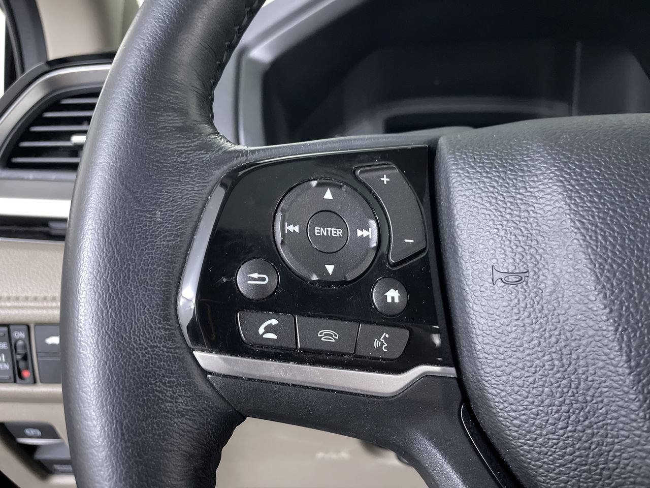 Used 2019 Honda Odyssey Elite image 27