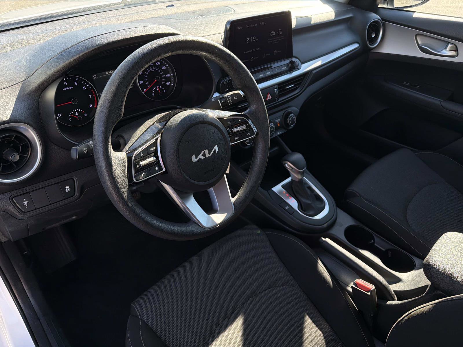 Used 2024 Kia Forte LXS image 7