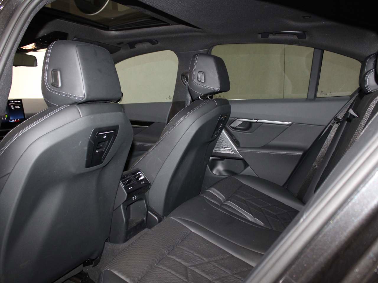 Certified 2025 BMW 530i image 14