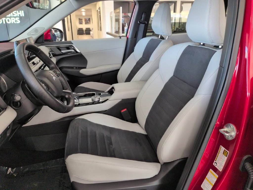New 2026 Mitsubishi Outlander SE AWD/4WD image 18