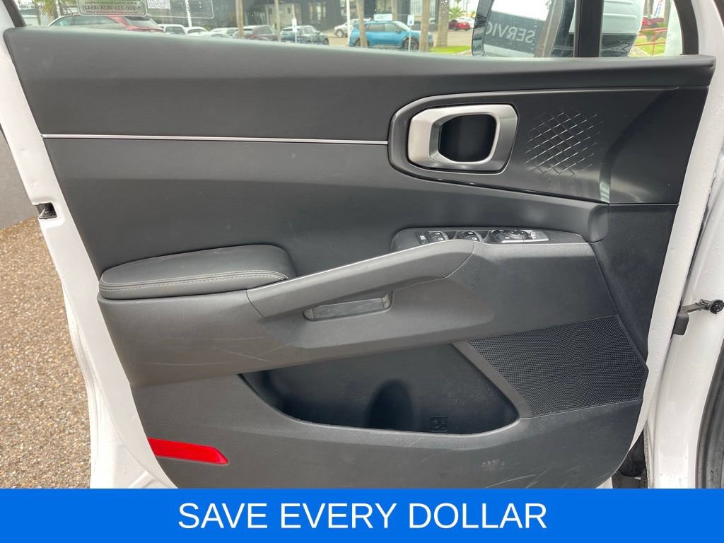 Used 2024 Kia Sorento EX w/ Panoramic Sunroof Package FWD image 14