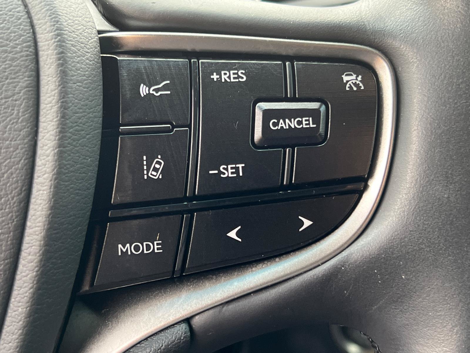 Certified 2024 Lexus ES 350 w/ Premium Package FWD image 25