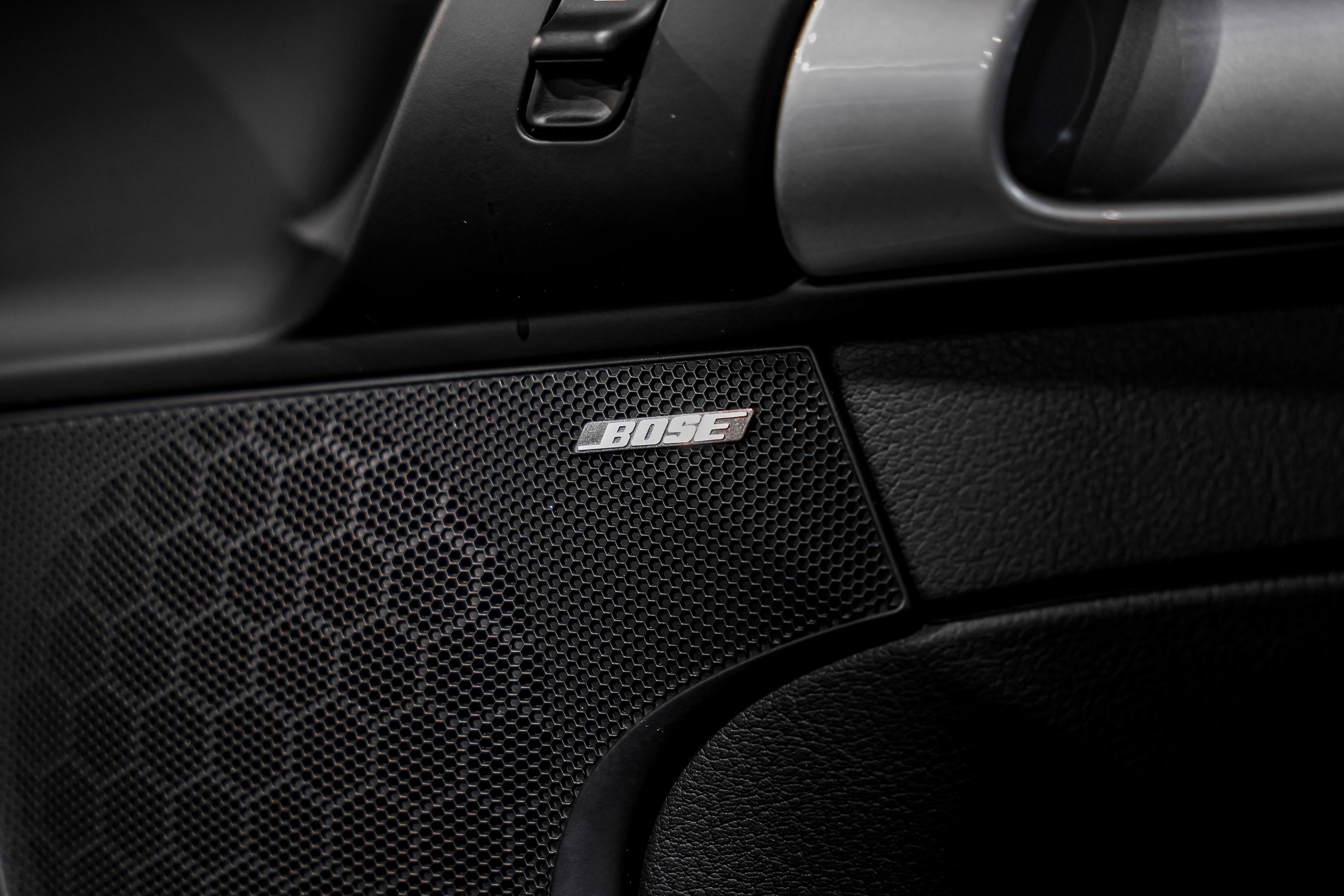 Used 2011 Porsche Cayman S image 17