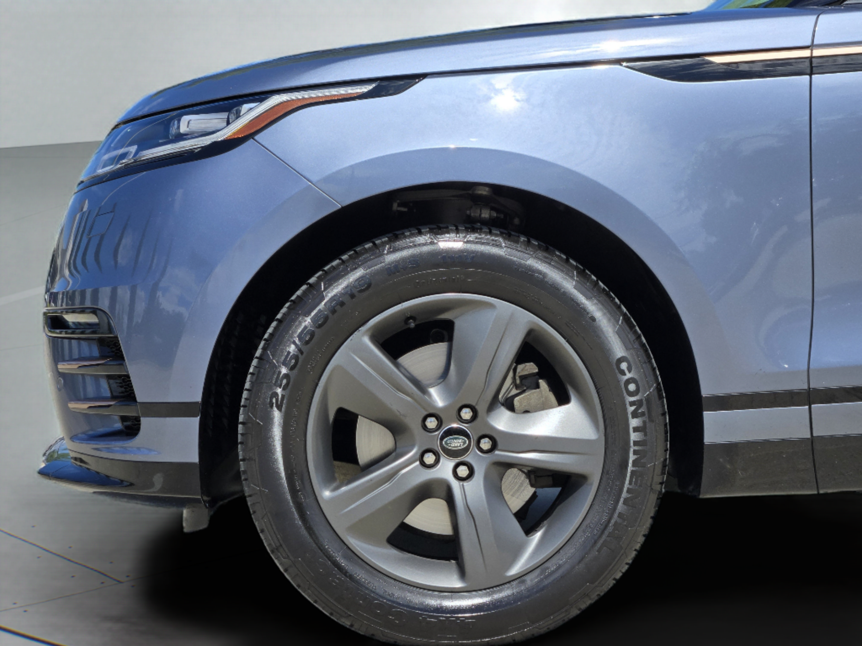 Used 2023 Land Rover Range Rover Velar R-Dynamic S AWD/4WD image 34