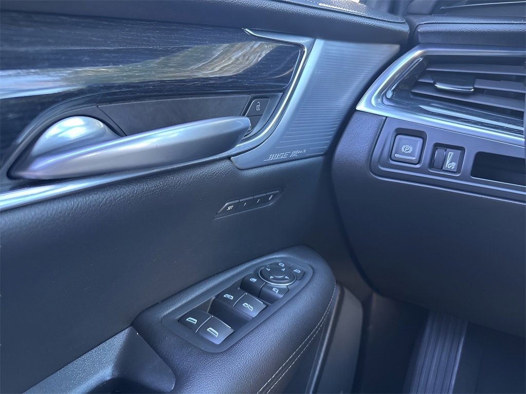 Used 2025 Cadillac XT5 Premium Luxury image 27