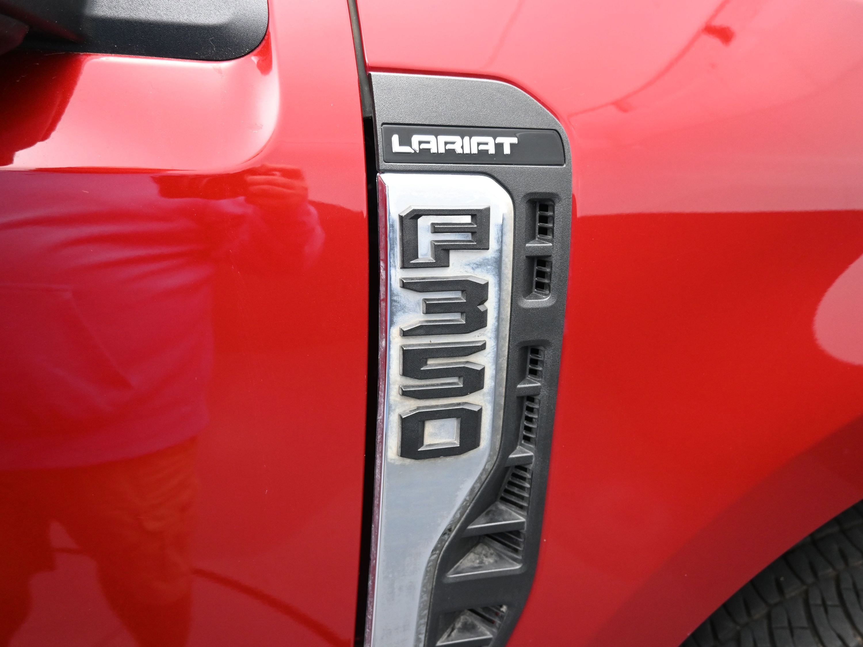 Used 2024 Ford F350 Lariat w/ Lariat Ultimate Package image 5