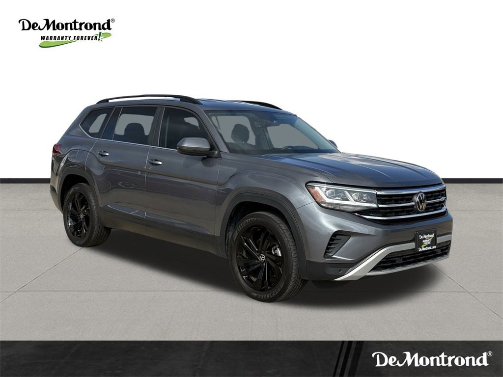 Used 2023 Volkswagen Atlas SE w/ Black Wheel Package image 3